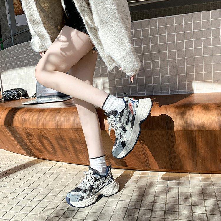 European station thick-soled gray dad shoes women's 2025 winter height increase, light and breathable, advanced casual sports shoes