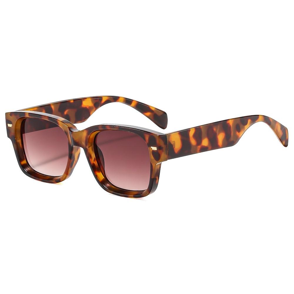 Trending Square Sunglasses Women Retro Leopard Print UV400 Protection Fashion Sun Glasses for Men and Women