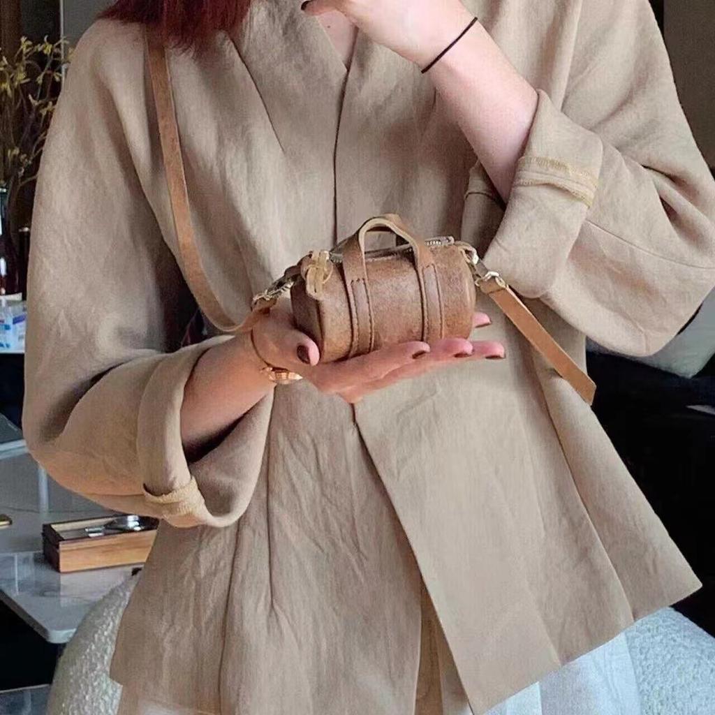 2024 autumn new retro brown mini exquisite niche ins neck crossbody premium cylinder shoulder bag