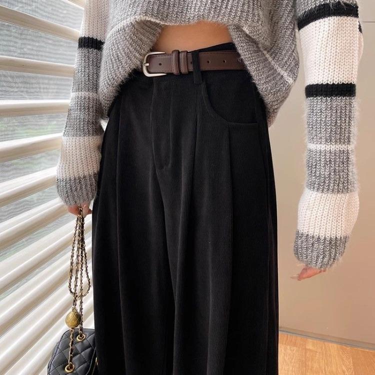 Relaxed-Fit White Corduroy Trousers for Women - Perfect for Autumn and Winter