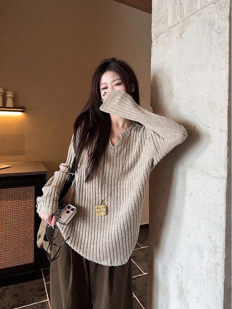 Solid Color Textured Long-Sleeve Women's Base Layer Shirt - Korean Style, Loose Fit for Spring/Autumn