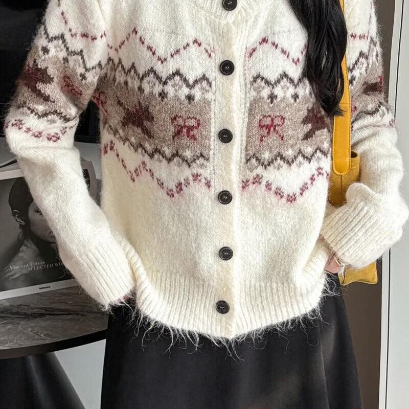 La Chapelle Women's Korean Style Jacquard Cardigan