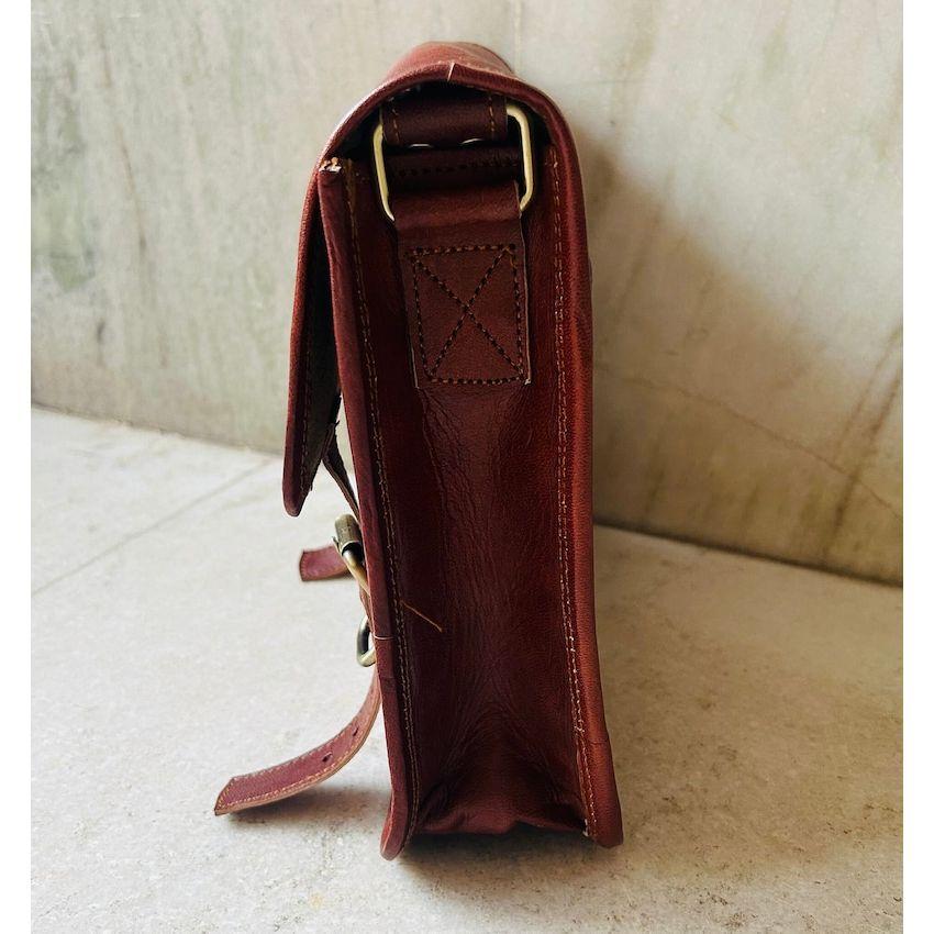 Кожаная сумка-портфель с седельной прострочкой и полосками спереди. 7 x 9 x 2.5 — фото 9