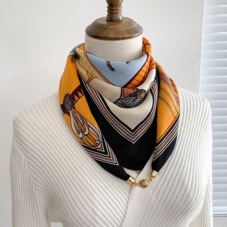 Magnetic buckle triangular small square scarf silk scarf women's spring and autumn summer shirt neck protection scarf thin scarf 71x71