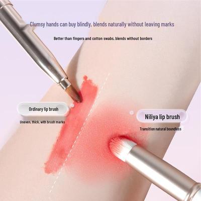 Portable Mini Round Lipstick Brush with Lid for Blending Lip Balm & Concealer