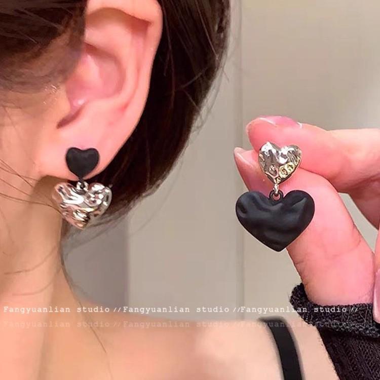 Asymmetrical Heart Stud Earrings: New 2025 Trend with Cold, Versatile Style