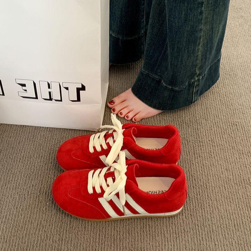 

Dexun Женские весенне-осенние 2025 Легкие белые кроссовки Форрест Гамп - Универсальная повседневная спортивная обувь на плоской подошве 40 красный