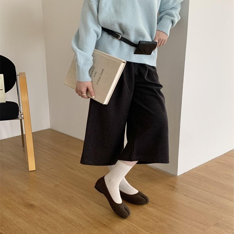 Grandma shoes women's autumn flat bottom 2025 new shallow mouth fake split toe pig's trotters single shoes one pedal with skirt Doudou shoes