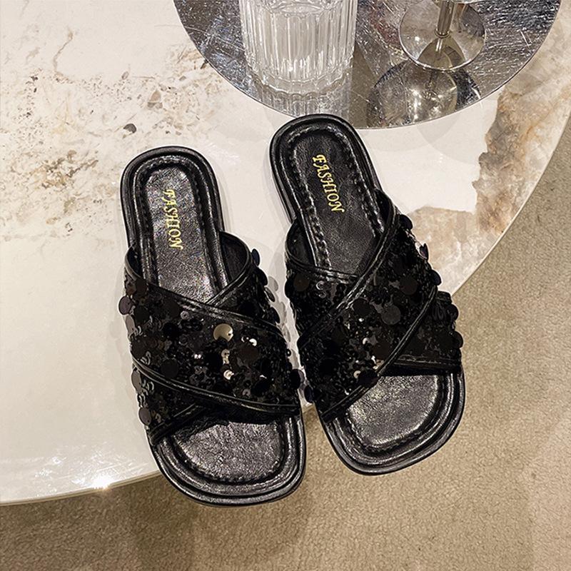 

Красивые маленькие крутые тапочки на плоской подошве, женская летняя обувь, новые высококлассные серебристые пайетки, с юбкой, шлепанцы-одно слово 40 чёрный
