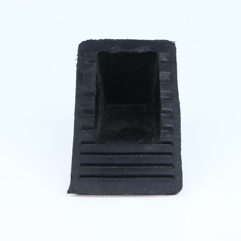 Triangular Stable Portable Rubber Wheel Chock Non-Slip Heavy Duty Small Car Tire Stopper for Daily Parking