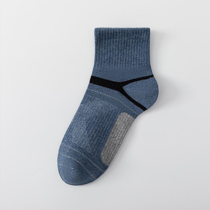 Men's Mid-Calf Sports Socks - Breathable, Sweat-Absorbing for Outdoor Activities, Climbing, Basketball, and Running.
