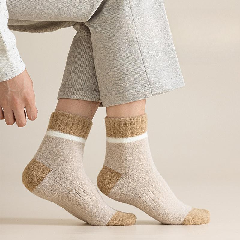 Men's Thick and Warm Short Socks for Autumn and Winter, Simple and Versatile Men's Mid-calf Socks in Multiple Colors