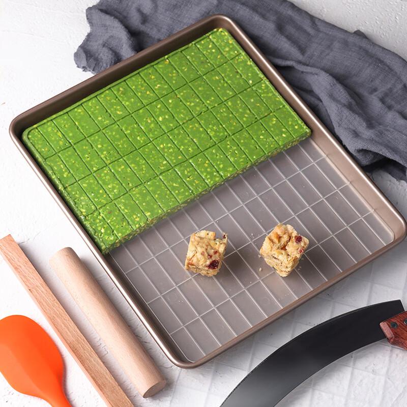 ZISIZ Snowflake Crisp Baking Mold & Tool Set