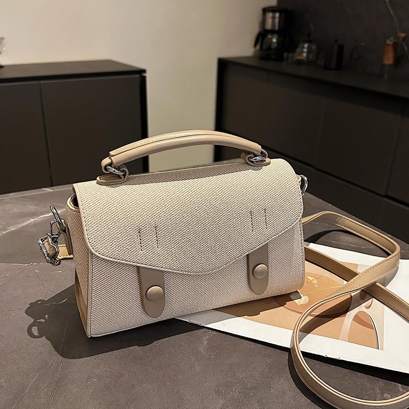 Popular Small Bag Women's Summer New Fashion Messenger Bag Portable Mailman Small Square Bag