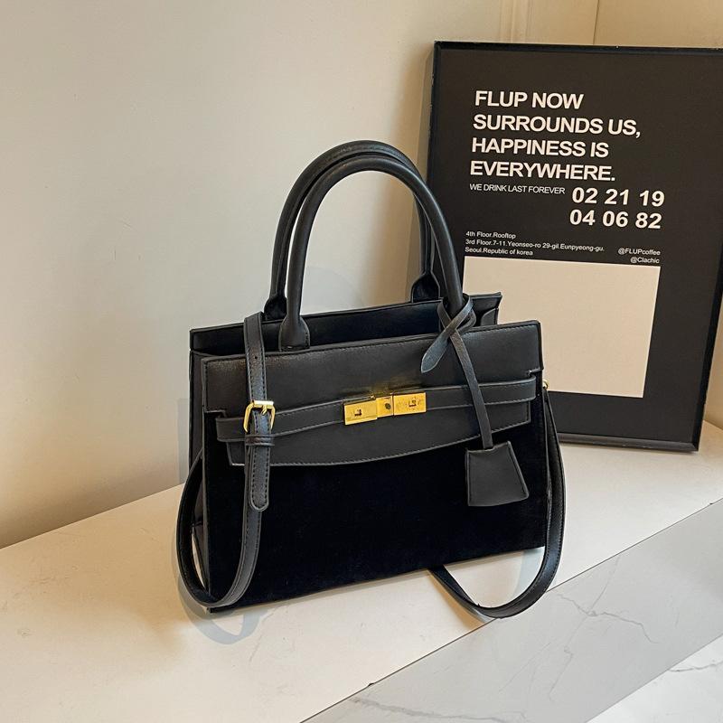 New women's bag fashion wind matte tote portable shoulder oblique span bag