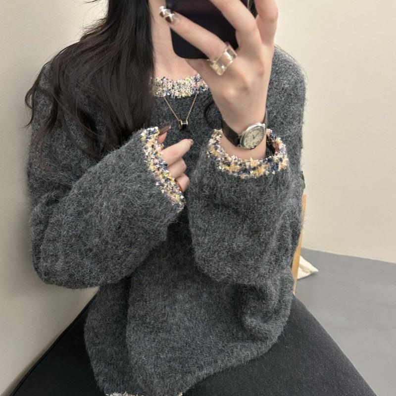 Milky Soft Glutinous Women's Sweater: Spring/Autumn 2025, Plus Size for Curvy Figures, Stylish Bright Silk Short Knitwear.