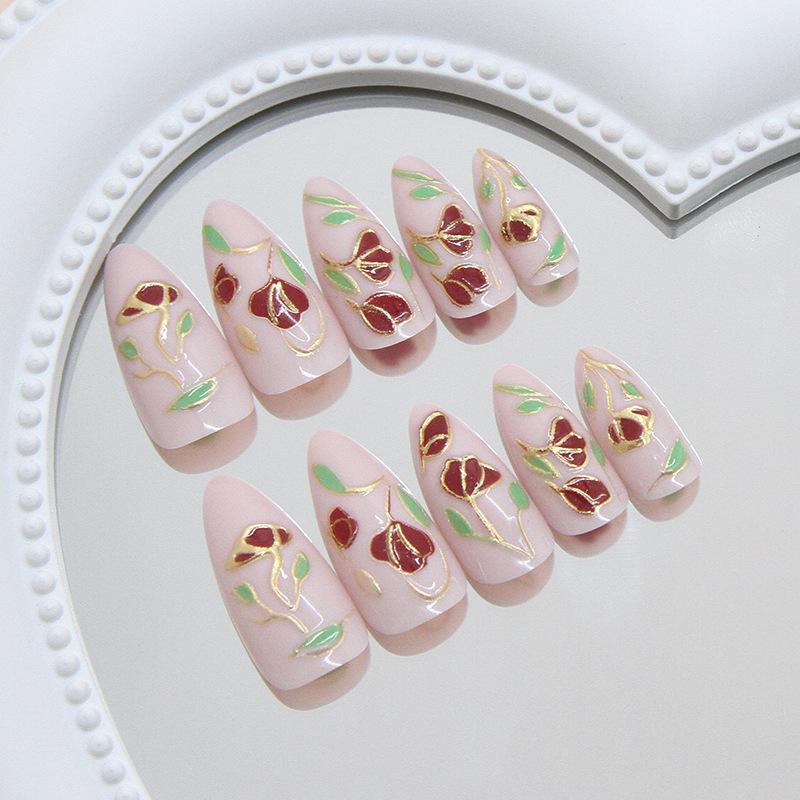 Retro gilt three-dimensional flower white retro European and American ins wind fake nail patch removable nail art piece 24 pieces
