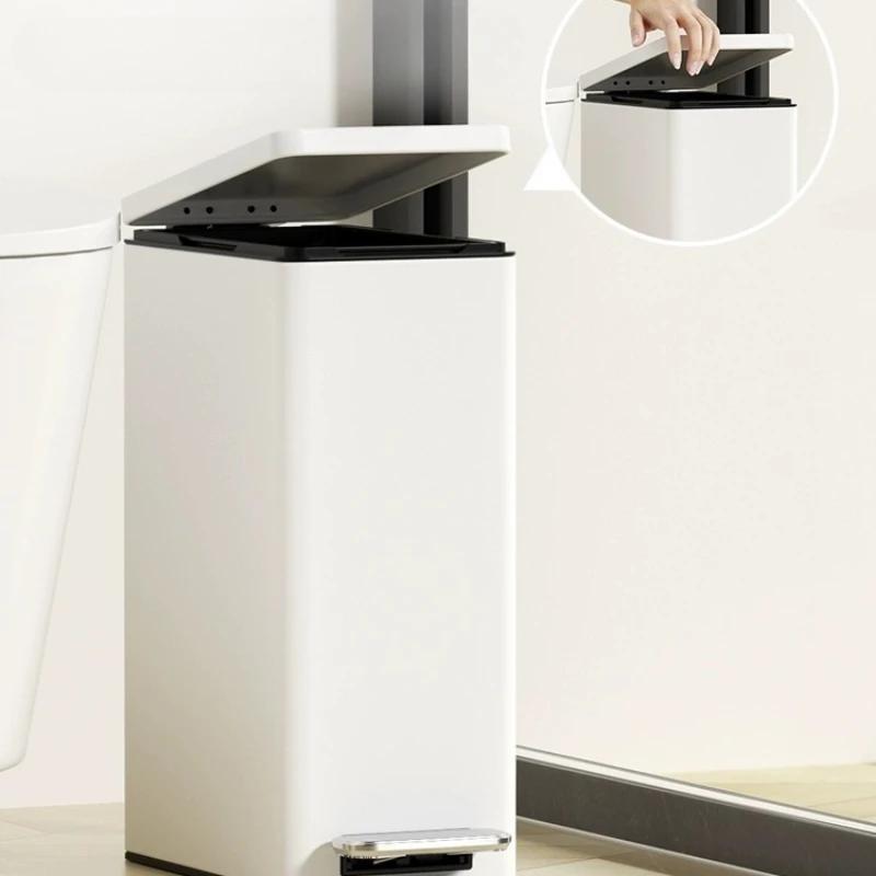 Stainless Steel Trash Can with Foot Pedal And Lid - High Aesthetic Value for Bathroom Kitchen Living Room