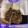 Leopard Print Bag Women's Autumn and Winter New Niche Design Retro Chain Messenger Bag Pleated Bucket Bag