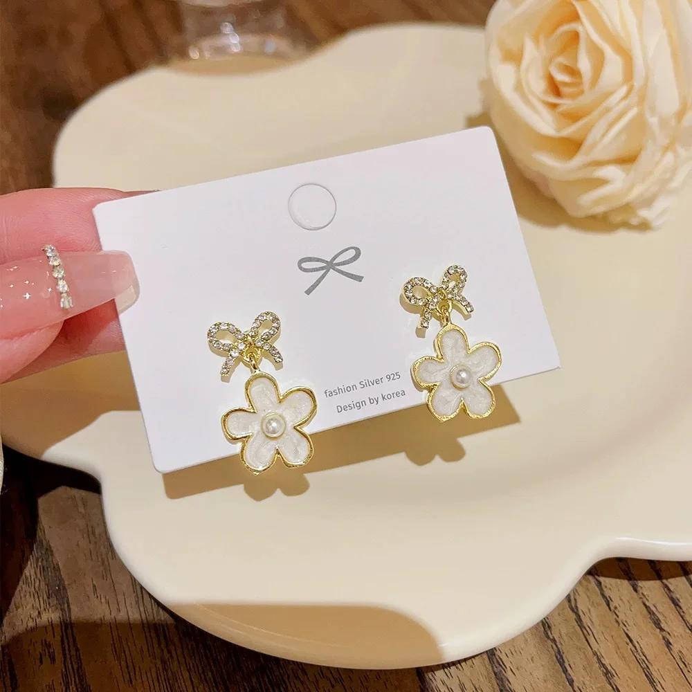 Crystal Bowknot White Color Flower Pearl Pendant Earring for Women Lovely Punk Sweet Zircon Wholesale Christmas Gift