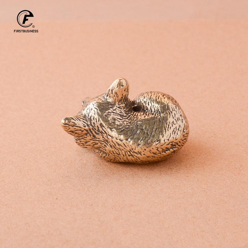 Solide Messing Fuchs Figuren Miniaturen Schreibtisch Ornamente Tee Haustier Handwerk Retro Kleine Tier Statue Kinder Spielzeug Geschenke Hause Dekorationen