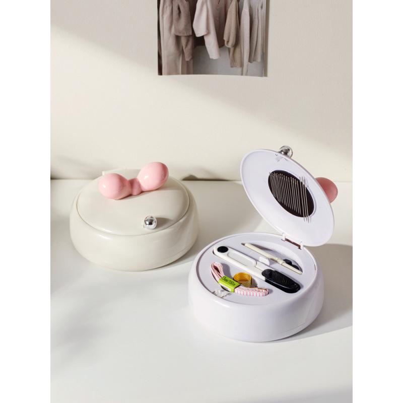 Magnetic Needle and Thread Box: Household Sewing Kit with Press-to-Open Design