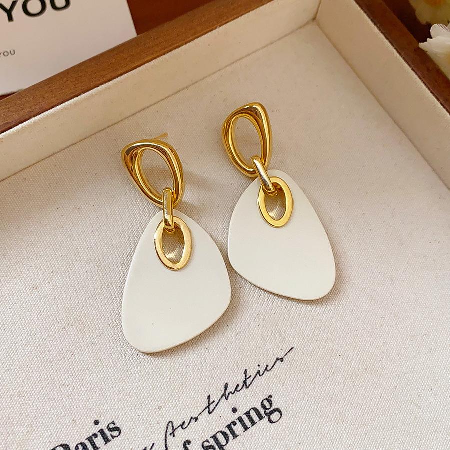 Silver Needle Resin Flower Tassel Earrings: Vintage, Versatile, Light Luxury Fashion Jewelry for Women