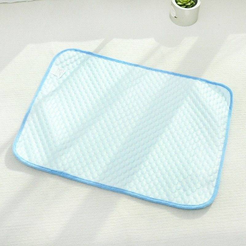 

Summer Kennel Cooling Cat Nest Summer Summer Summer Mat Cool Nest Internet Celebrity Cat Bed Sofa Kennel Cat Mat Pet Supplies 48*34cm [1.50kg for internal use]] Fresh green