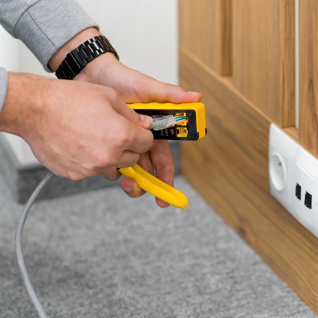 Rebel RJ45/RJ12 Pass-through Plug Crimper