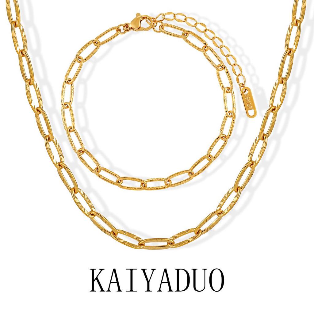 Sunflower Necklace Fashion Bracelet: Titanium Steel Clavicle Choker for Women