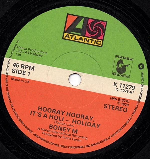 

7-дюймовая пластинка BONEY M. Ура Ура Это Праздник Холи K11279 Atlantic 1979 Великобритания Танцевальная Электроника Б/у