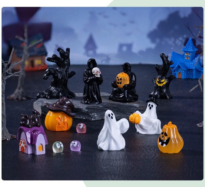 11Pcs Mini Resin Figurines Halloween Decoration Death Ghost Skull Statue Pumpkin Haunted House Witch Castle Hallowmas DIY Prop