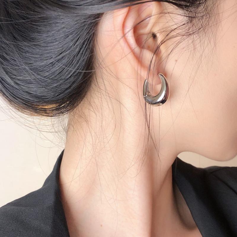 Minimalist Solid Circle Hoop Earrings For Women Versatile Stylish Daily Ear Jewelry