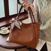 Skulderveske med stor kapasitet for kvinner Ny stil Moteabel Enkel Casual Moteabel Pendling Arbeid Håndbåret Tote-veske for kvinner