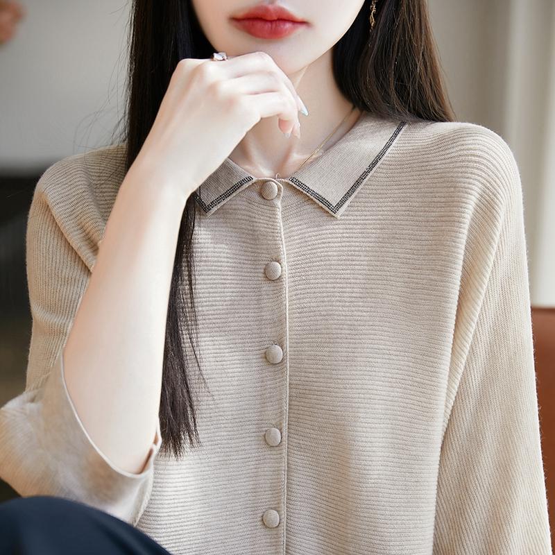 Leichte Strickjacke für Damen aus 50 % Wolle und 50 % Maulbeerseide – vielseitige Strickware für 4 Jahreszeiten für ganzjährigen Komfort und Stil