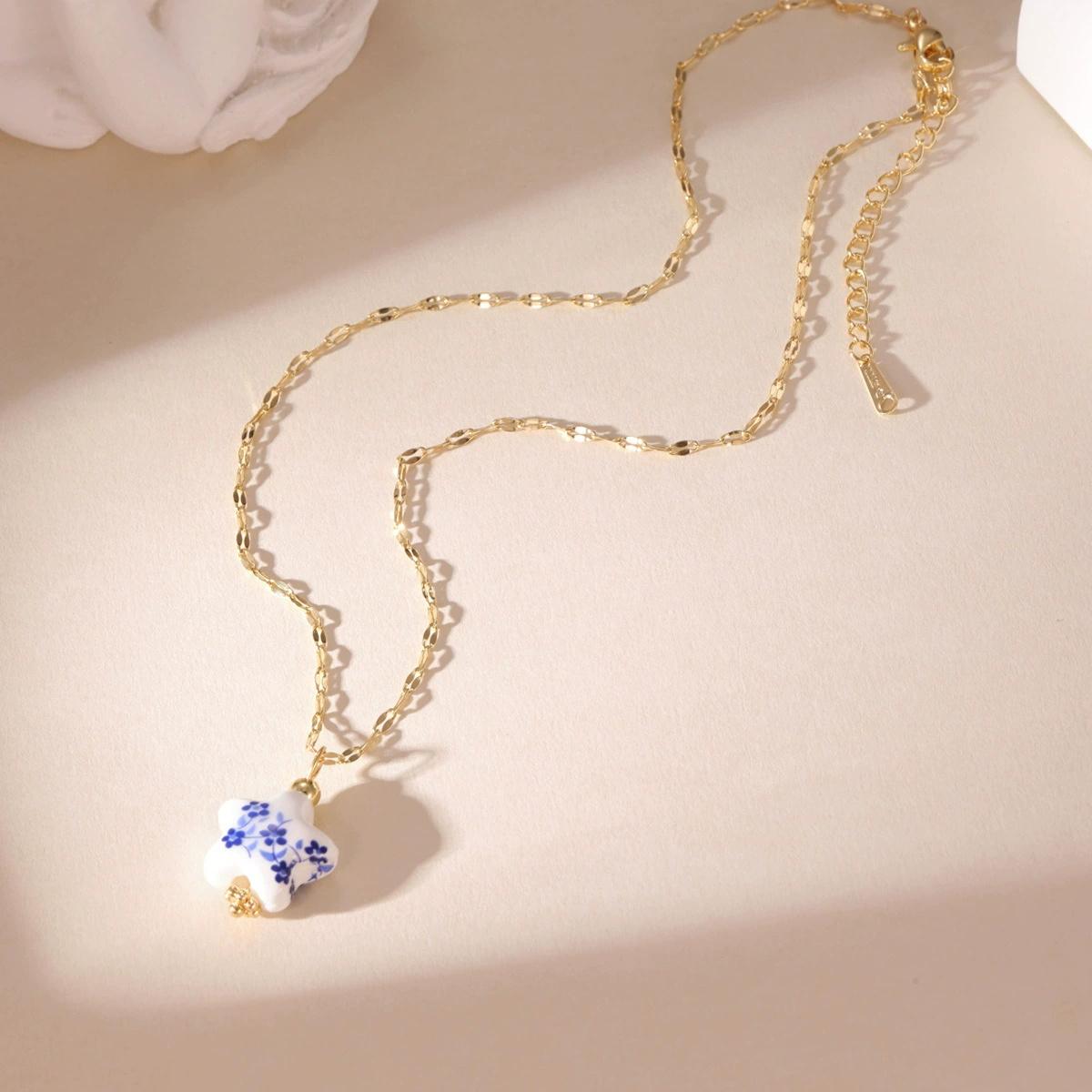 

Chinese Style Printed Porcelain Star Necklace Notional Ceramic Heart Oval Necklaces for Women Gift