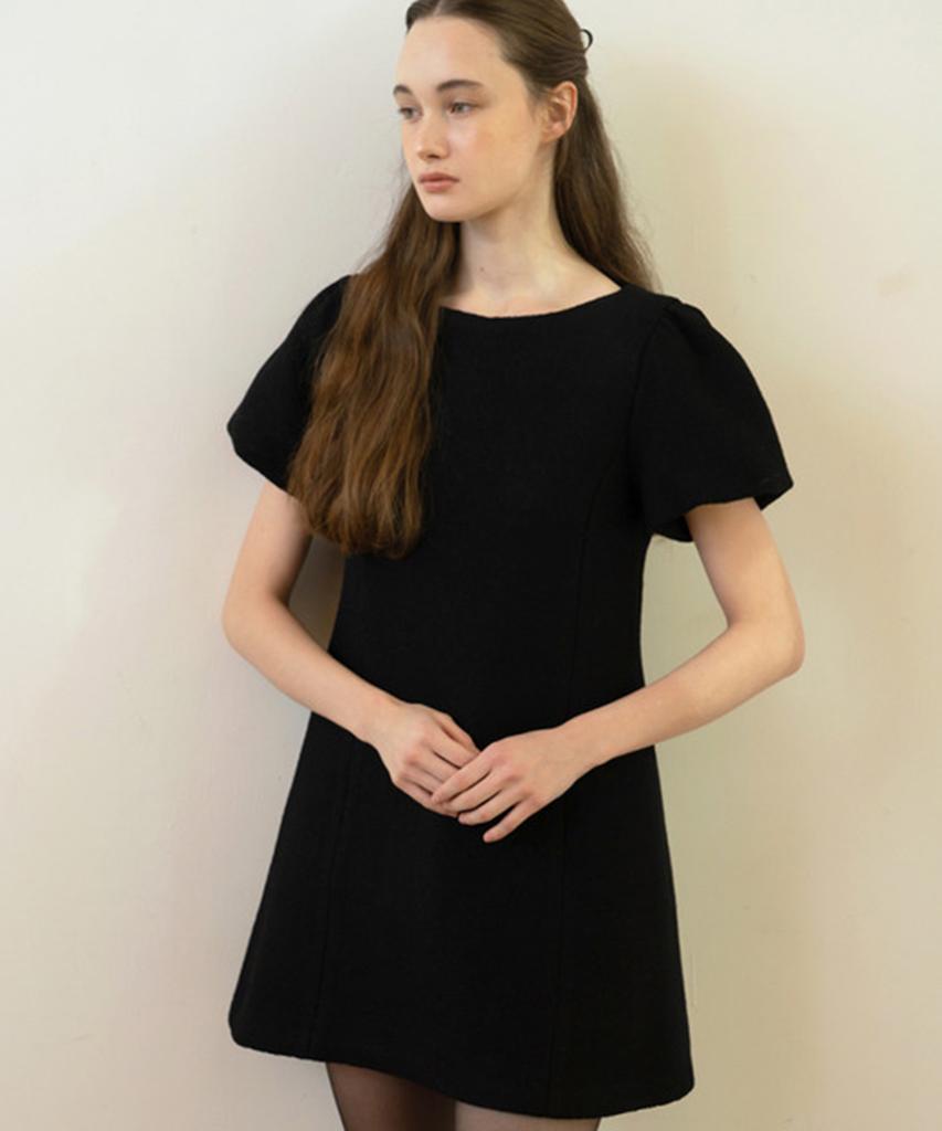 Aejeuipeu Celine Puff Dress (Black)