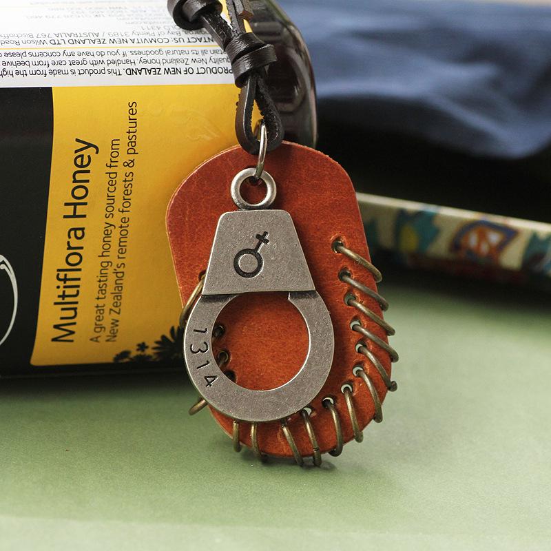 

Европейская и американская мода Парная подвеска Кожаное ожерелье с надписью Дизайн наручников коричневый