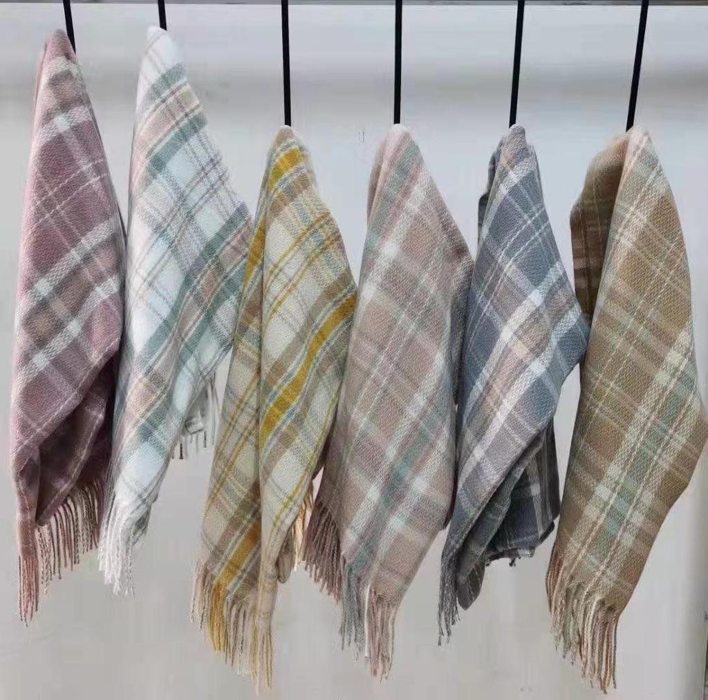 Women's Winter Plaid Imitation Cashmere Tassel Scarf, Thickened Korean Style Neck Warmer