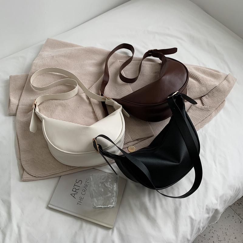 Elegant Pu Dumpling Shape Handbag For Women 2021 Fall Season Fashionable