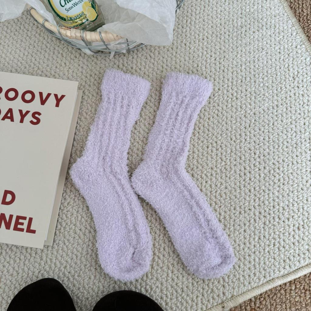 Women's Thick Coral Fleece Warm Mid-Calf Sleep Socks for Autumn and Winter