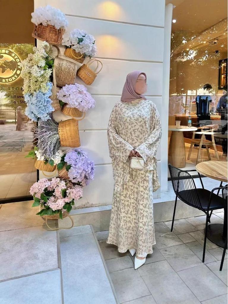 Cross-Border Muslim Women's Batwing Sleeve Top & Sweet Print Skirt Two-Piece Set