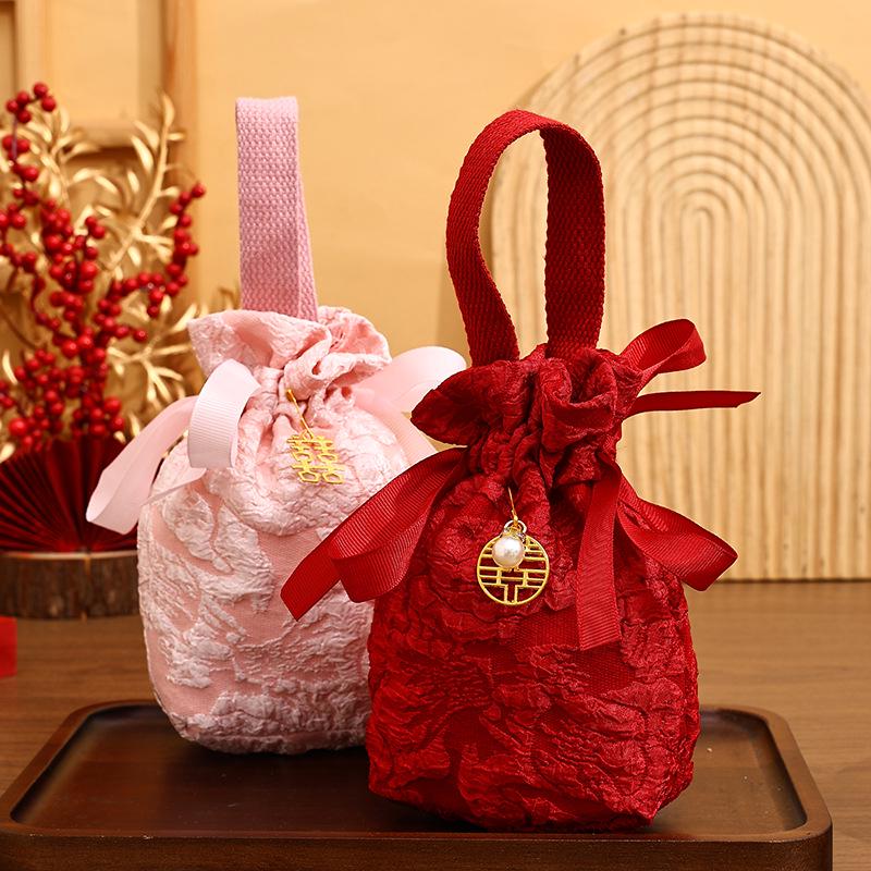 Elegant Handheld Wedding Candy Gift Boxes and Bags for Guests
