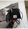 2025 New Spring Shoulder Bag Women's Shoulder Messenger Bag Niche Versatile Bucket Bag Premium Bag