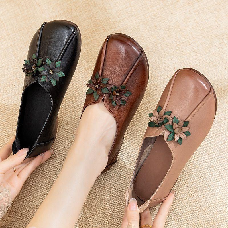 Flower Women's Shoes Foot Cover Shallow Mouth Single Shoes Women's Flat Bottom New Super Soft Mother Shoes Medium and Old Casual Leather Shoes