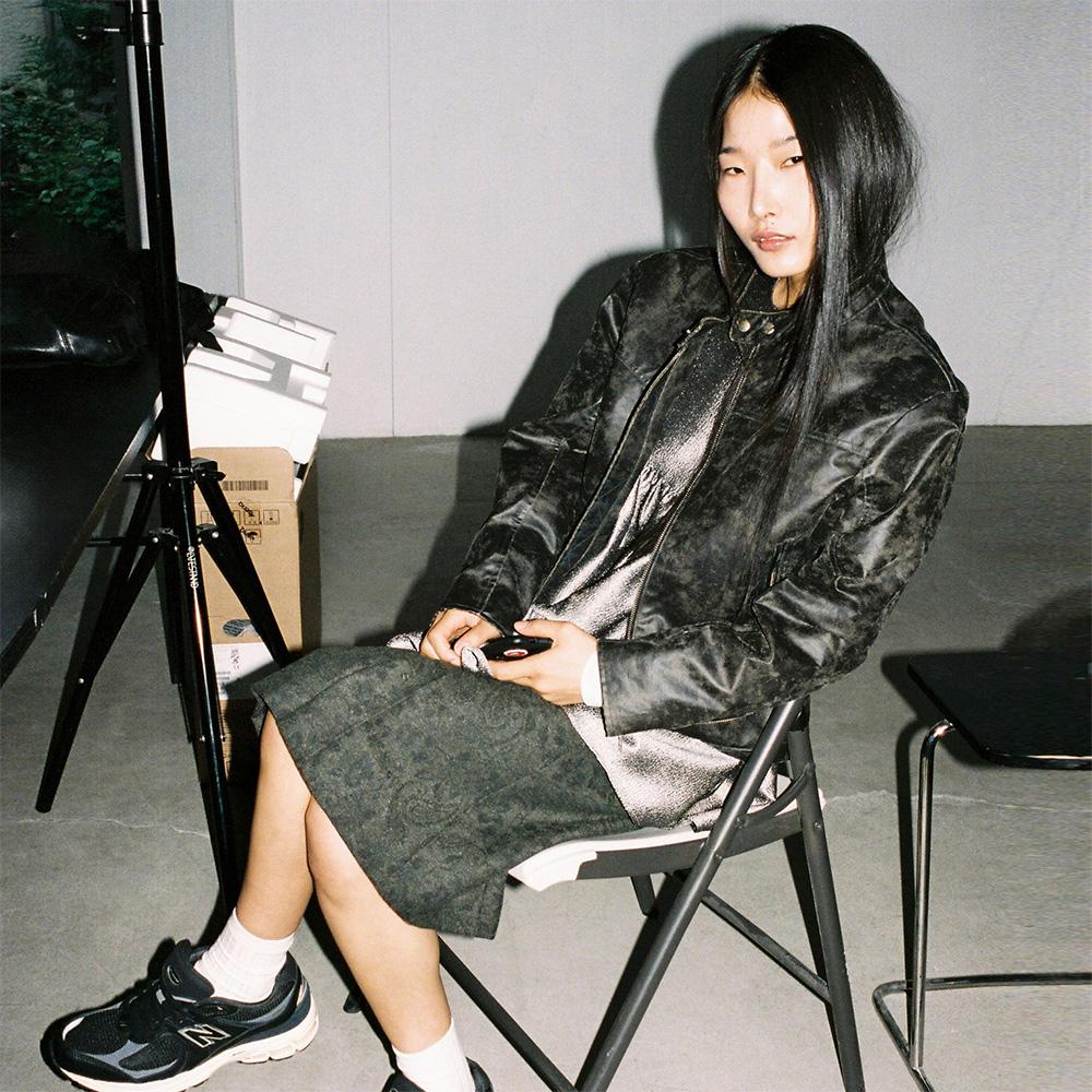 999Hyumeoniti Two-Pleated Paisley Skirt (Khaki)