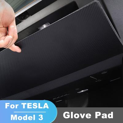 Karbon Fiber havasız ortam kabini kapağı deri etiket Tesla modeli 3 17-23 araba iç aksesuarları yardımcı pilot Anti Kick koruma