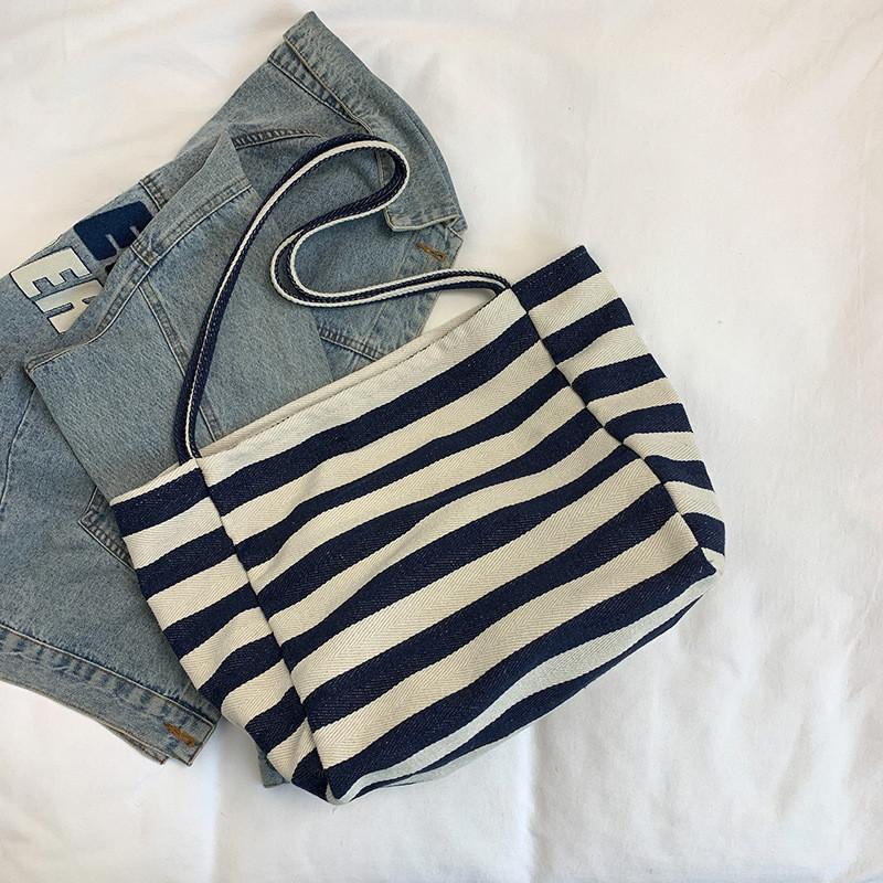 Trendy Urban Striped Shoulder Bag With Spacious Capacity For Effortless Style