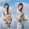 Dámské japonské kimono a yukata šaty pro formální fotografování