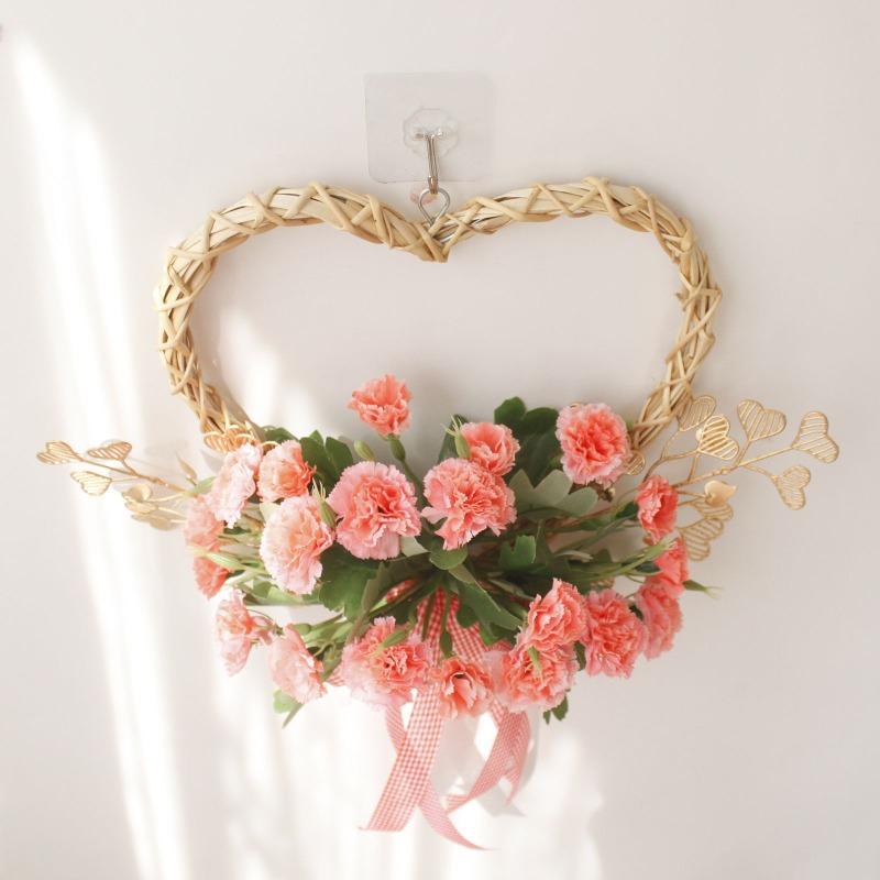 New Heart-Shaped Carnation Wreath Suitable for Valentine's & Mother's Day - Plastic Door/Wall Hanging Decor with Carnations
